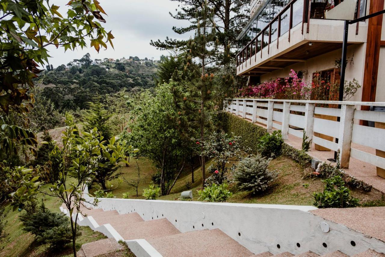 Ville De France Campos do Jordão Esterno foto
